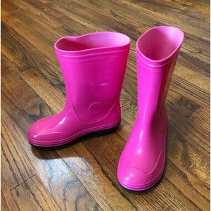 Girls Hot Pink Toddler Rainboots Rain Boots EUC
Size 13
Smoke Free Home
Bundle…